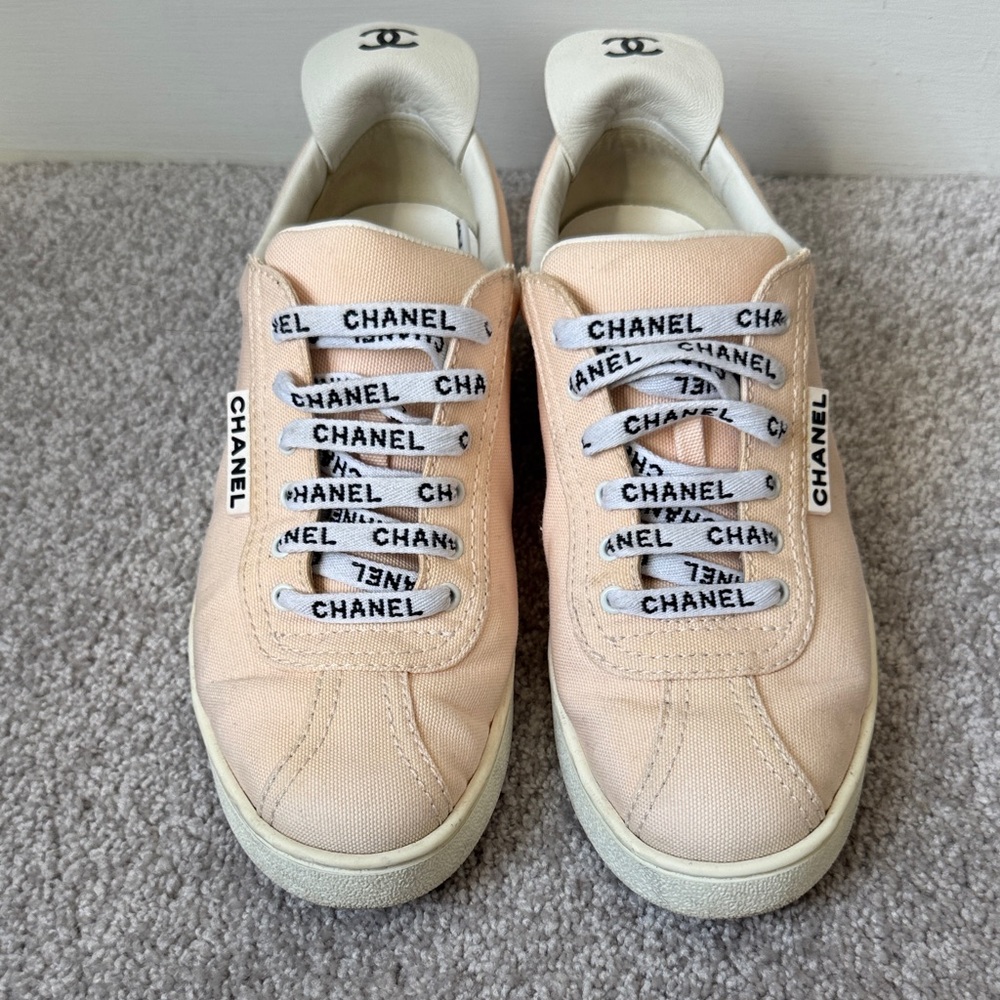 CHANEL Pale Pink Canvas Low-Top Sneakers with Logo Laces, size 38